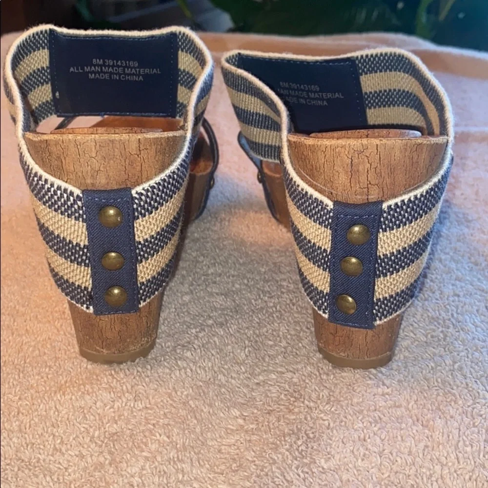 Cato Blue & Striped Wedge Sandals With Faux Wood Sole & Stud Detail Size 8M